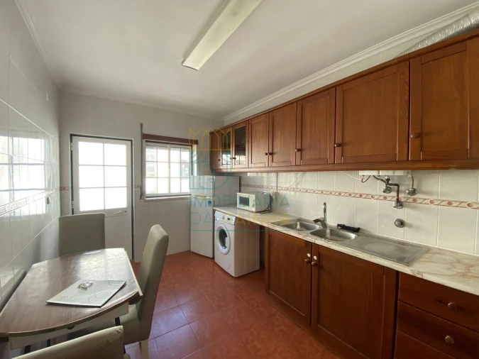 Apartamento T2 para Arrendamento em Nossa Senhora do Pópulo, Coto e São Gregório Foto 5