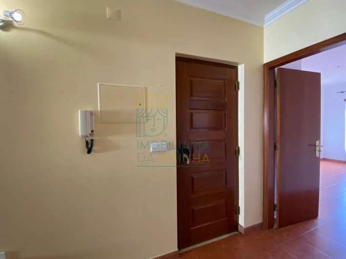 Apartamento T2 para Arrendamento em Nossa Senhora do Pópulo, Coto e São Gregório Foto 13