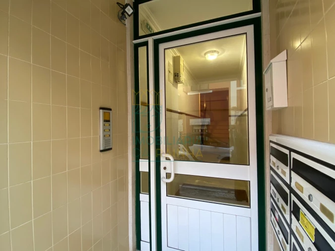 Apartamento T2 para Arrendamento em Nossa Senhora do Pópulo, Coto e São Gregório Foto 24