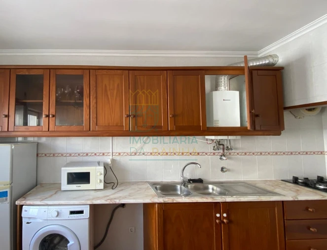 Apartamento T2 para Arrendamento em Nossa Senhora do Pópulo, Coto e São Gregório Foto 7