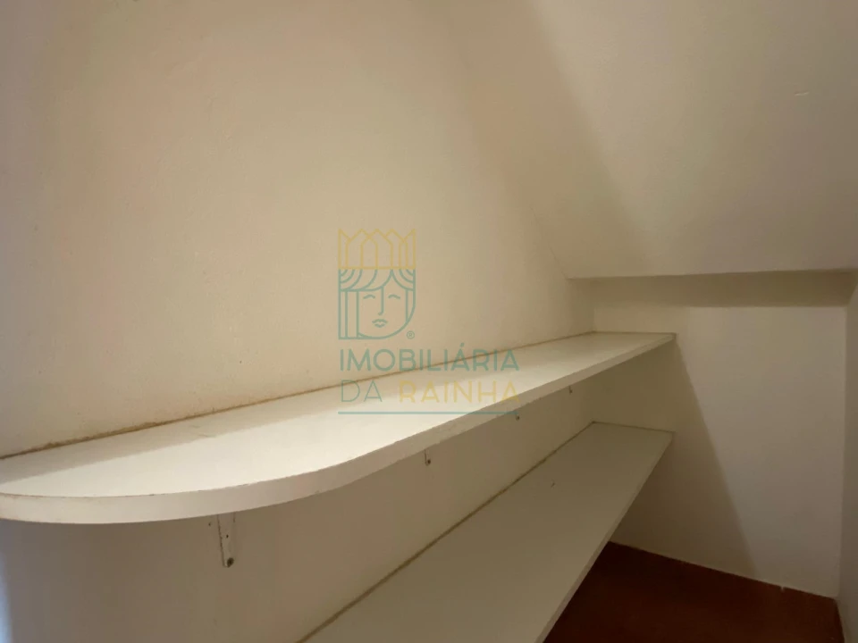 Apartamento T2 para Arrendamento em Nossa Senhora do Pópulo, Coto e São Gregório Foto 8