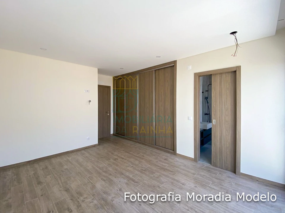 Moradia T3 para Venda em Nadadouro Foto 17