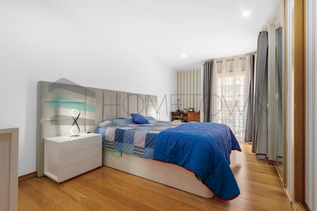 Apartamento T1 para Venda em Quarteira Foto 13