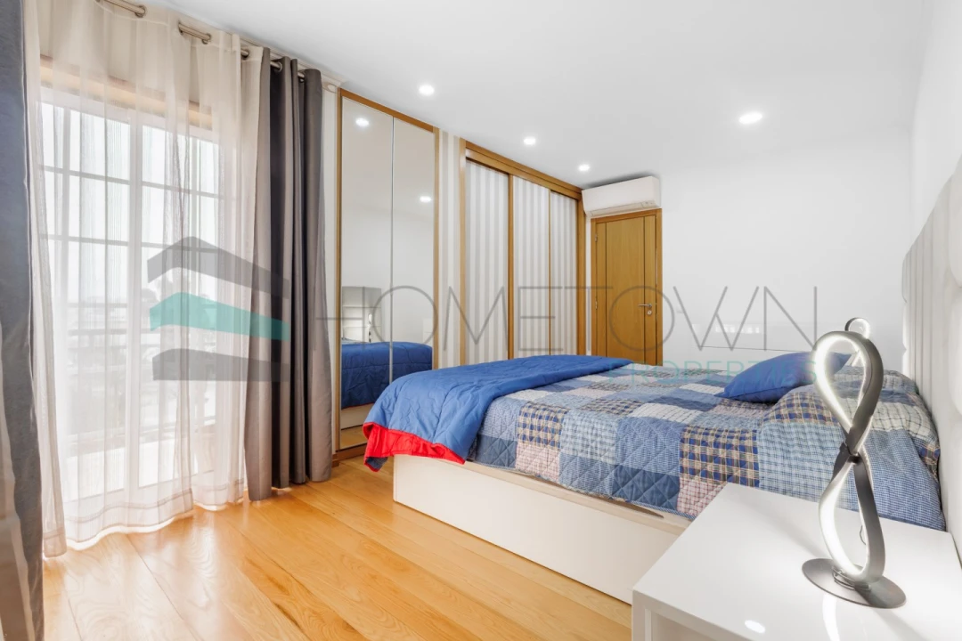 Apartamento T1 para Venda em Quarteira Foto 14