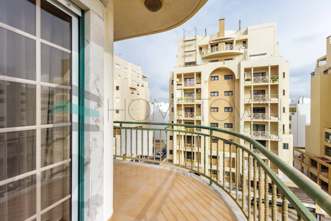 Apartamento T1 para Venda em Quarteira Foto 8