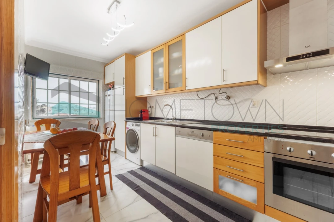 Apartamento T1 para Venda em Quarteira Foto 11