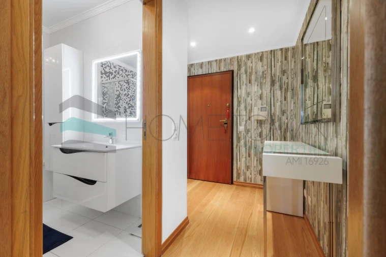 Apartamento T1 para Venda em Quarteira Foto 17