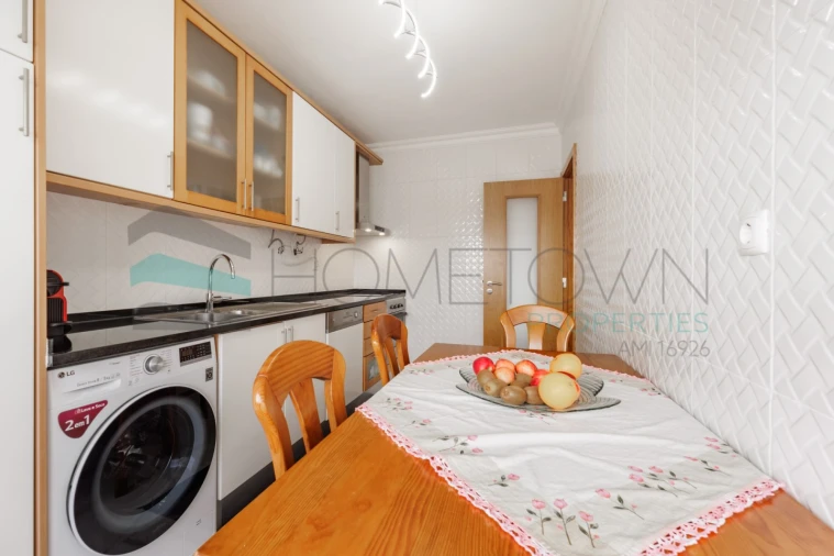 Apartamento T1 para Venda em Quarteira Foto 10