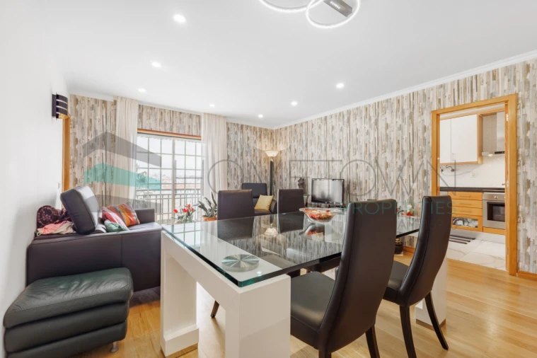 Apartamento T1 para Venda em Quarteira Foto 6