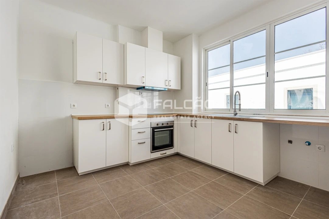 Apartamento T4 para Arrendamento em Marvila, Ribeira Santarém, São Salvador, São Nicolau Foto 4