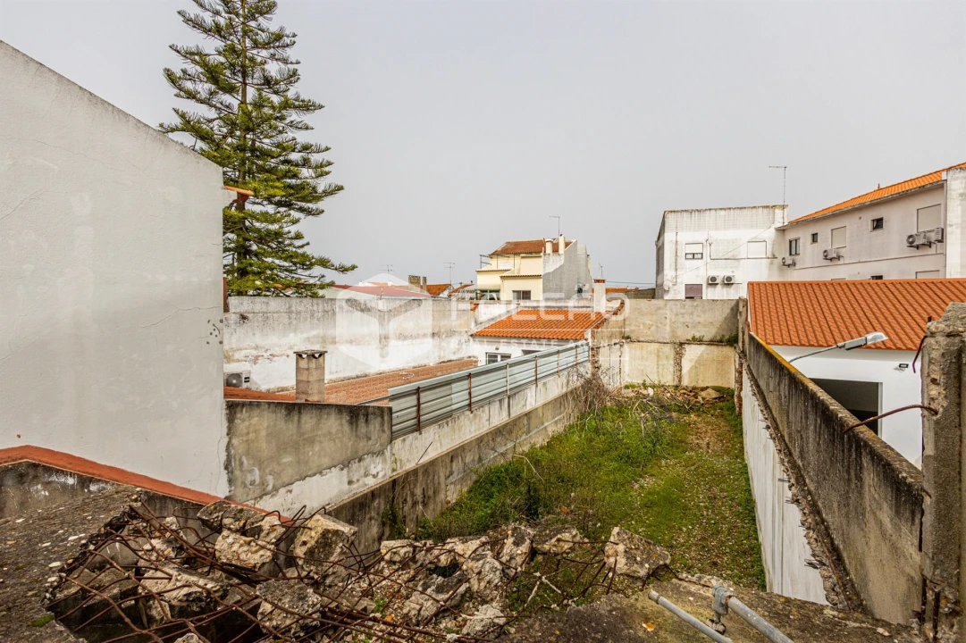Terreno para Venda em Almeirim Foto 12