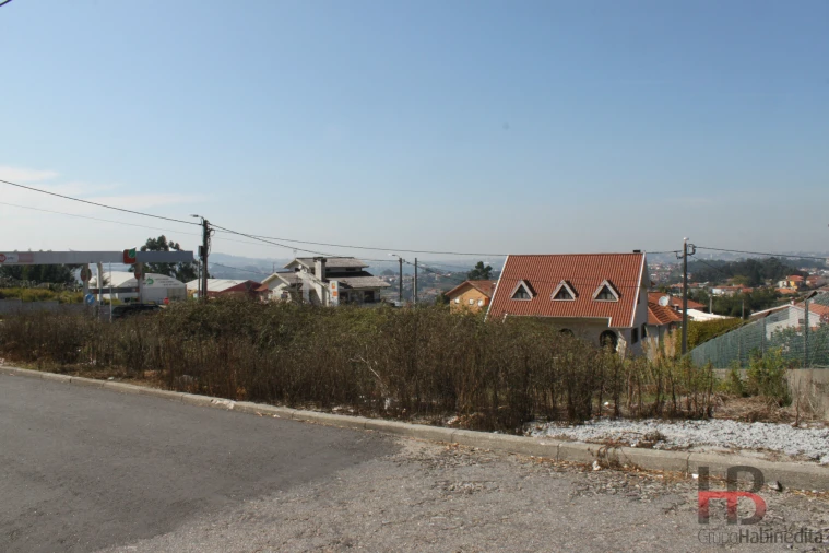 Terreno para Venda em Gondomar (São Cosme), Valbom e Jovim Foto 2