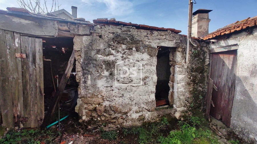 Moradia T2 para Venda em Guarda Foto 10