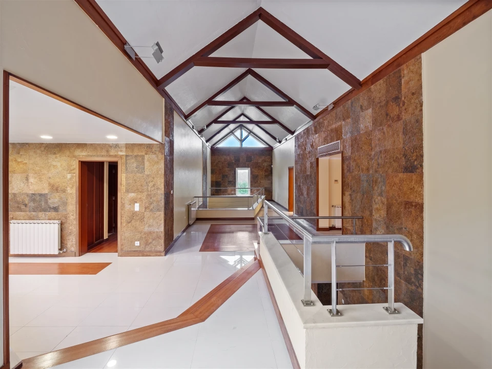 Moradia T7 para Venda em Queluz e Belas Foto 8