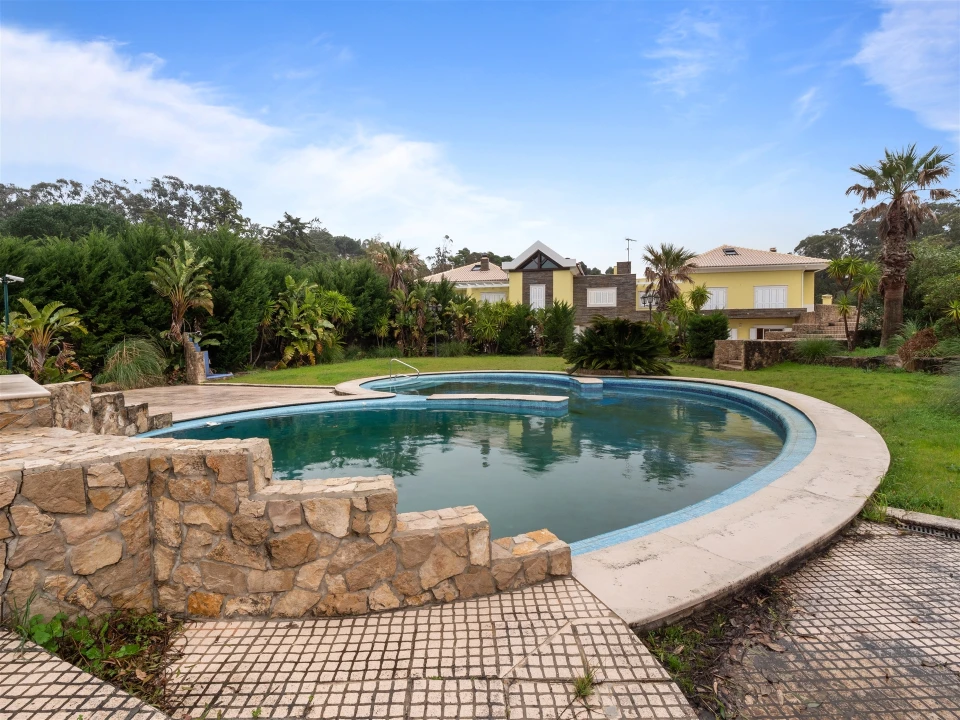 Moradia T7 para Venda em Queluz e Belas Foto 2