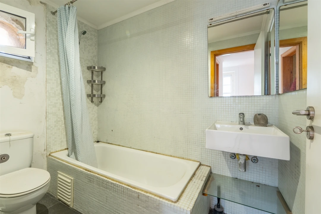 Apartamento T2 para Venda em Misericórdia Foto 28