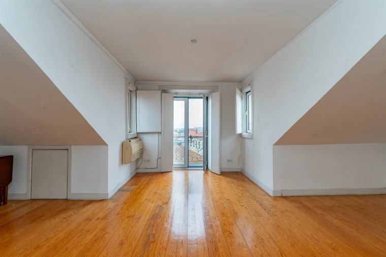 Apartamento T2 para Venda em Misericórdia Foto 3