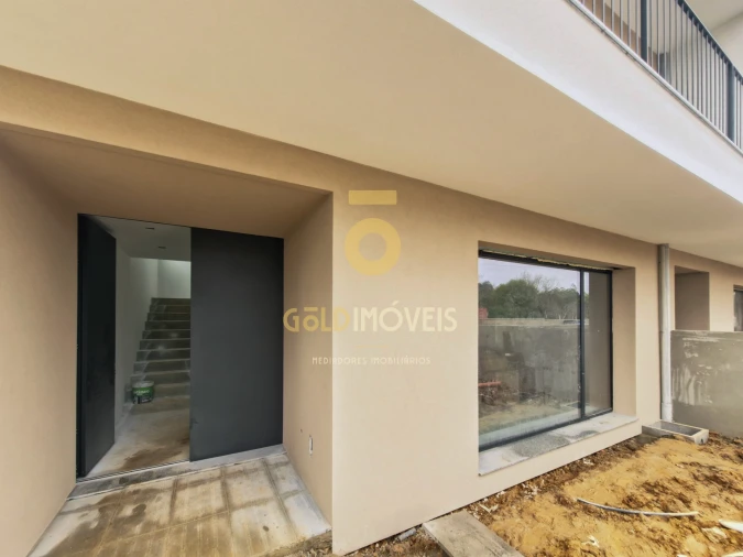 Moradia T3 para Venda em Loureiro Foto 17