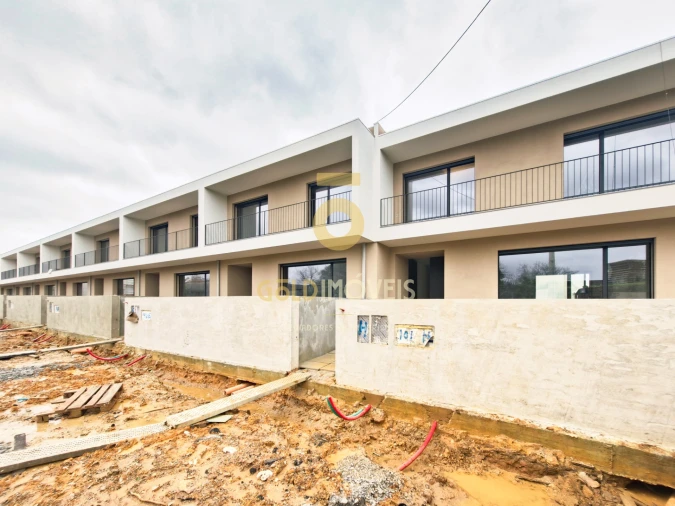 Moradia T3 para Venda em Loureiro