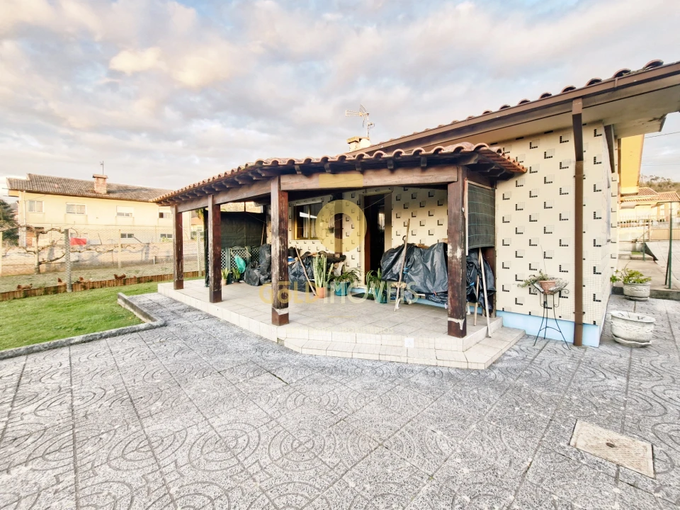 Moradia T3 para Venda em Branca Foto 6