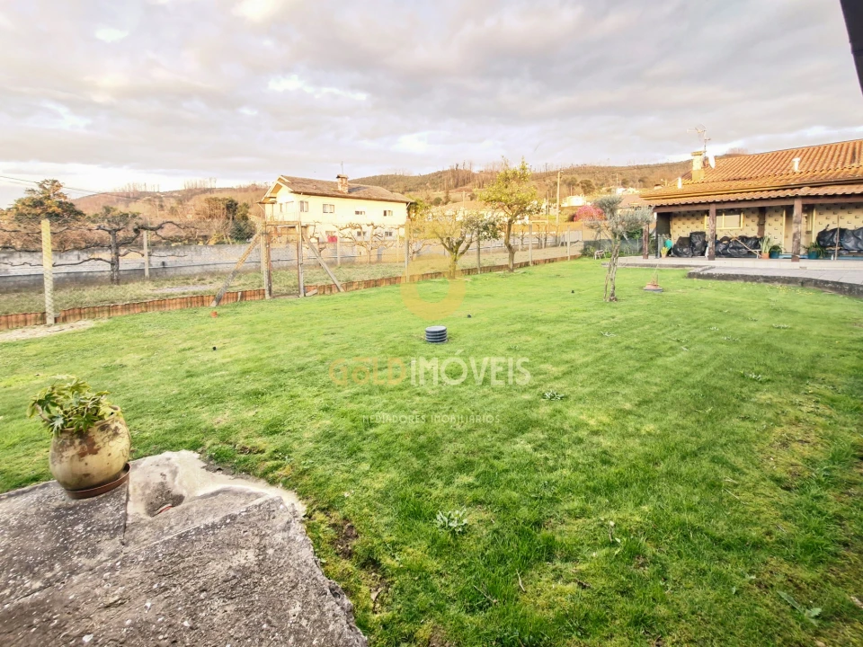 Moradia T3 para Venda em Branca Foto 14