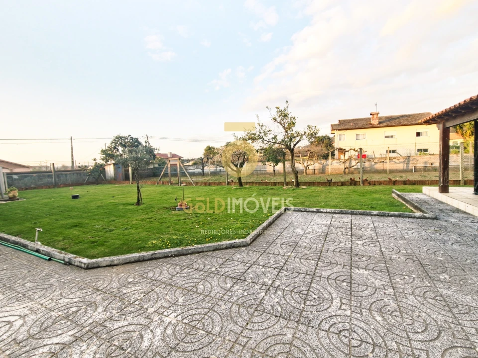 Moradia T3 para Venda em Branca Foto 5