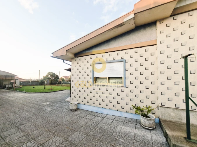 Moradia T3 para Venda em Branca Foto 3