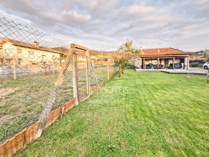 Moradia T3 para Venda em Branca Foto 16