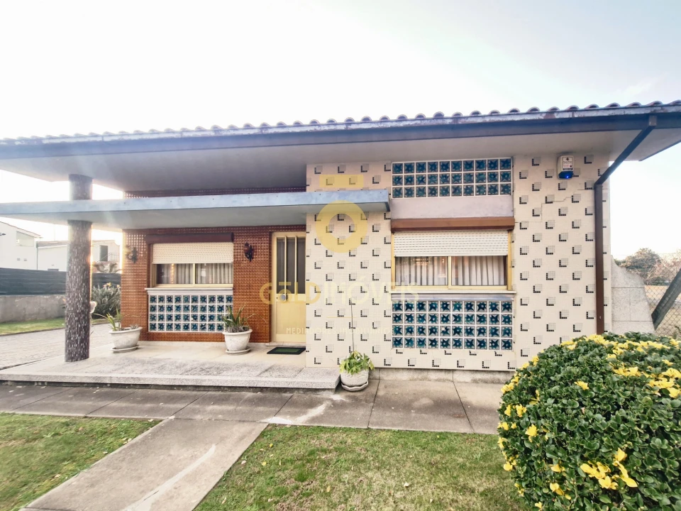 Moradia T3 para Venda em Branca Foto 21