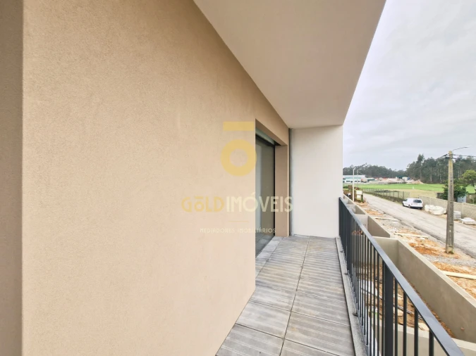 Moradia T3 para Venda em Loureiro Foto 16