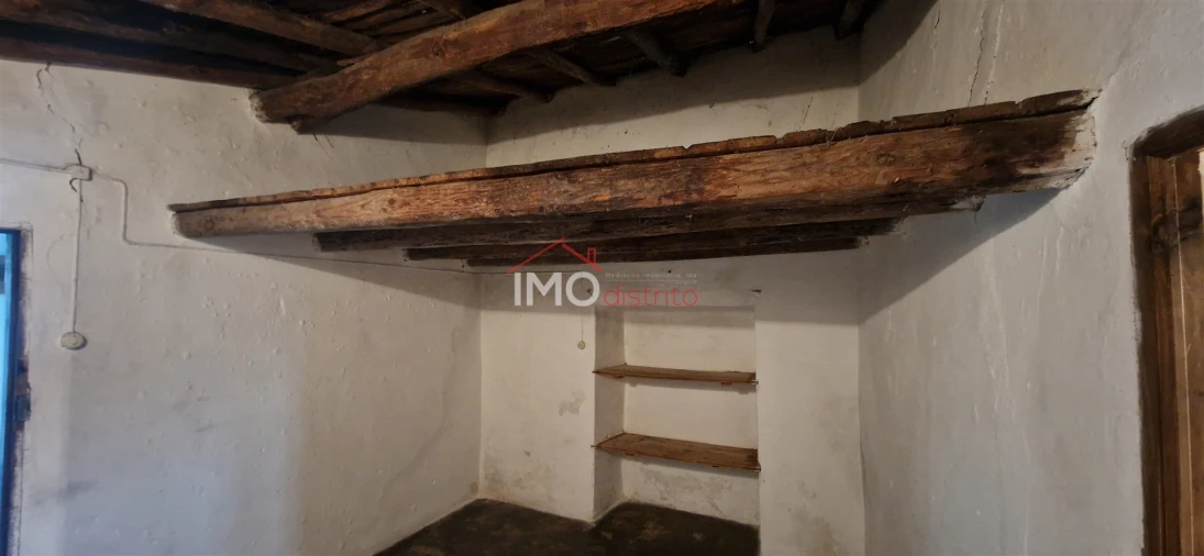 Moradia T1 para Venda em Ribeira de Nisa e Carreiras Foto 4