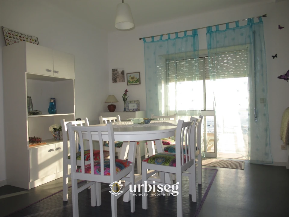 Apartamento T2 para Arrendamento em Buarcos Foto 6
