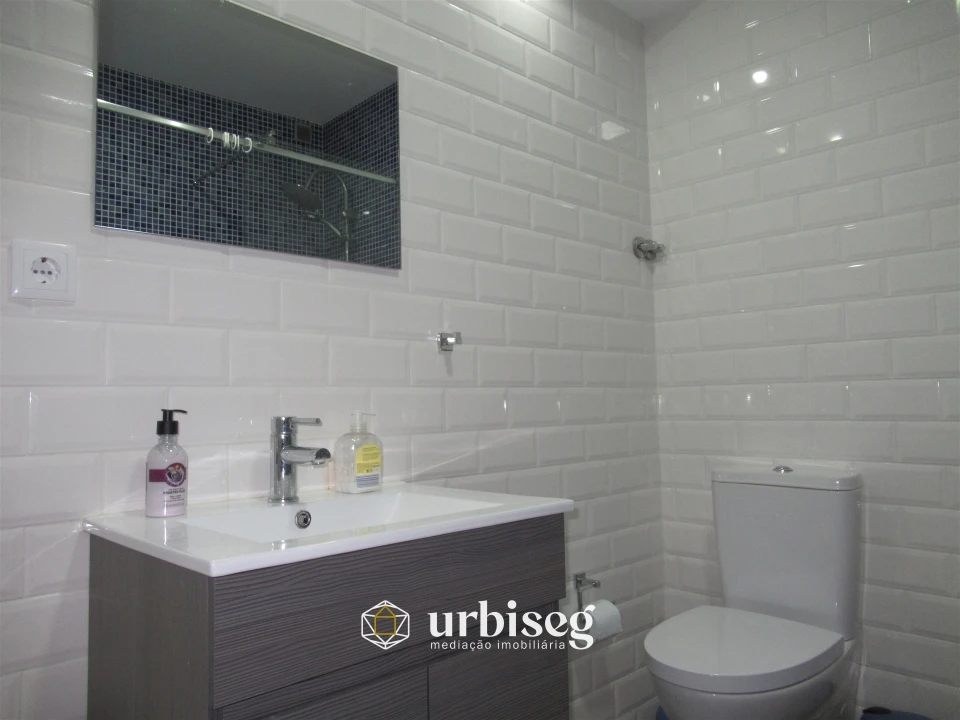 Apartamento T2 para Arrendamento em Buarcos Foto 12