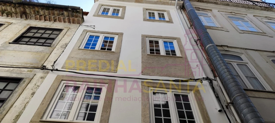 Prédio para Venda em Santo Antonio dos Olivais Foto 1