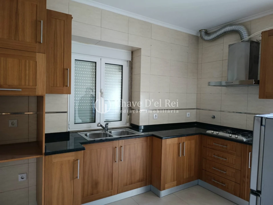 Apartamento T4 para Arrendamento em Viseu Foto 1