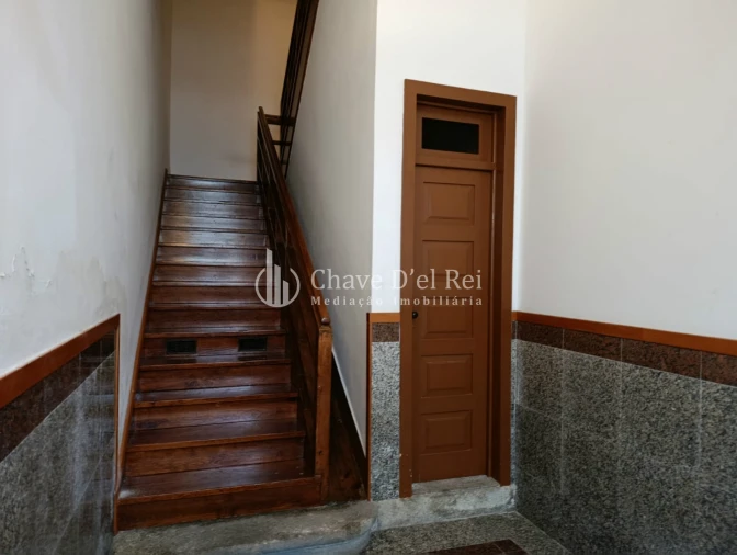 Apartamento T4 para Arrendamento em Viseu Foto 6