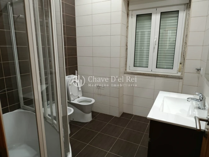 Apartamento T4 para Arrendamento em Viseu Foto 18