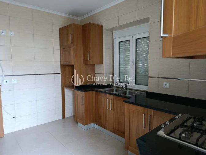 Apartamento T4 para Arrendamento em Viseu Foto 23