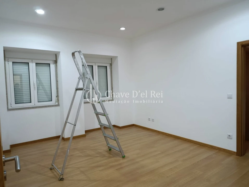 Apartamento T4 para Arrendamento em Viseu Foto 11