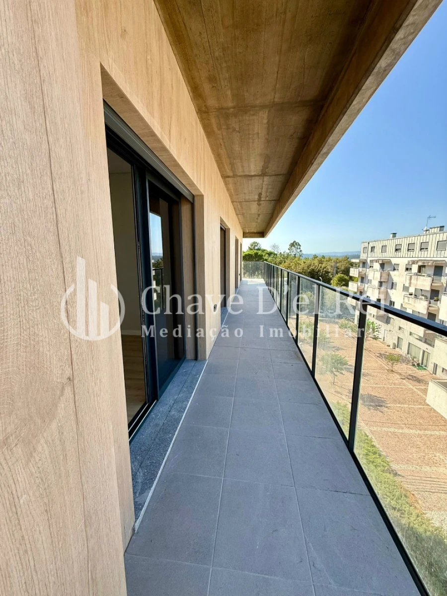 Apartamento T4 para Venda em Repeses e São Salvador Foto 33