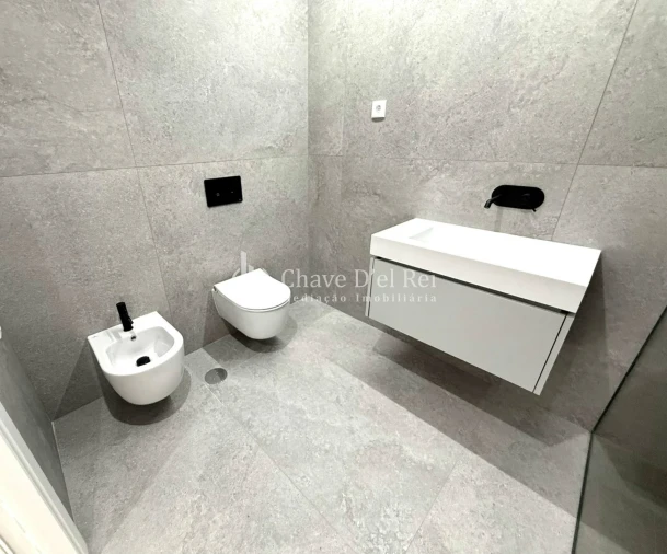 Apartamento T4 para Venda em Repeses e São Salvador Foto 24