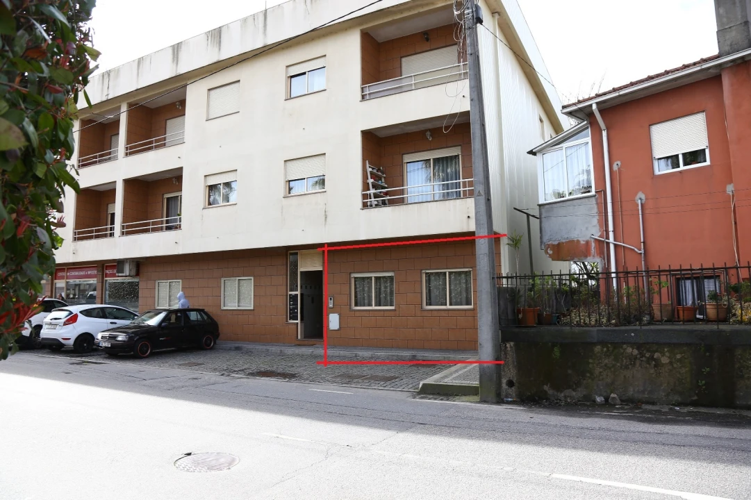 Apartamento T2 para Venda em Paços de Ferreira Foto 1