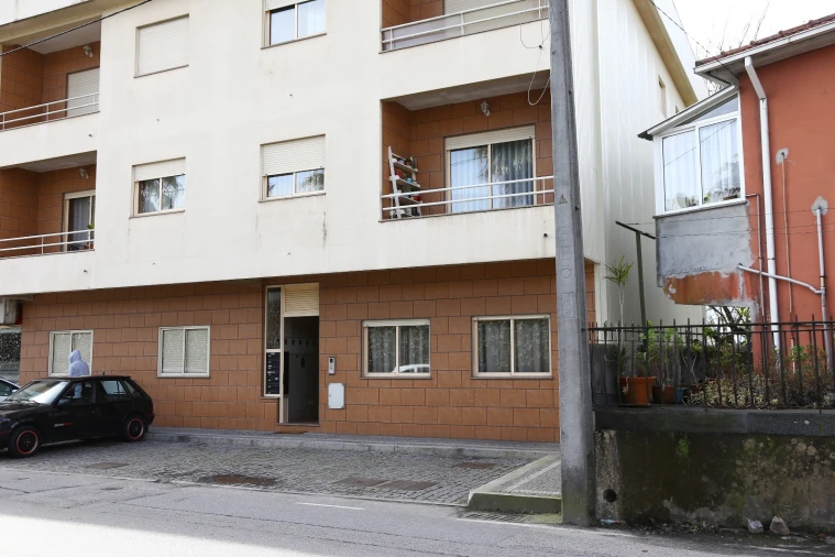 Apartamento T2 para Venda em Paços de Ferreira Foto 2