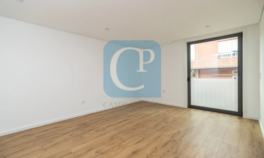 Apartamento T2 para Arrendamento em Paranhos Foto 5