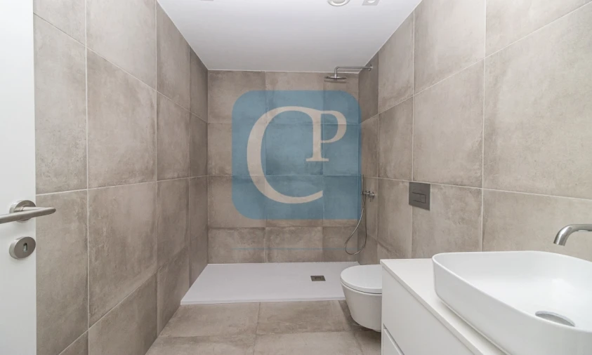Apartamento T2 para Arrendamento em Paranhos Foto 8