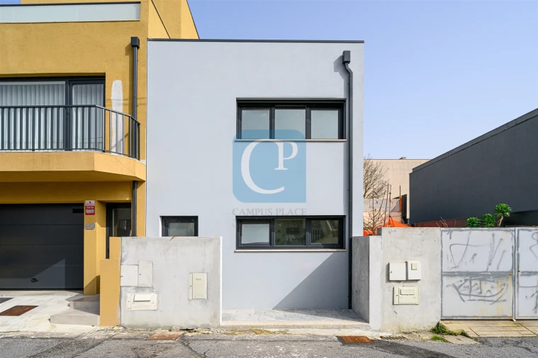 Moradia T3 para Venda em Custóias, Leça do Balio e Guifões Foto 1