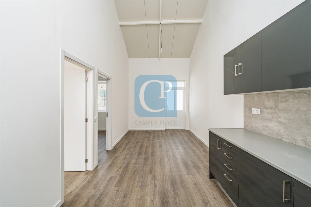 Moradia T2 para Arrendamento em Paranhos Foto 2