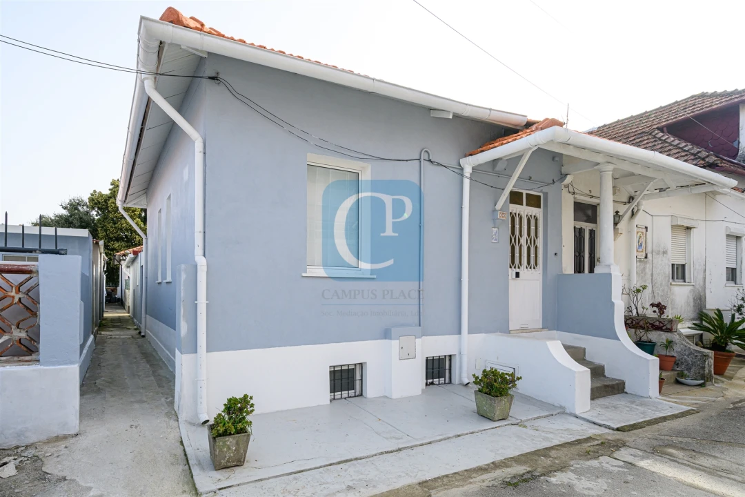 Moradia T2 para Arrendamento em Paranhos Foto 18