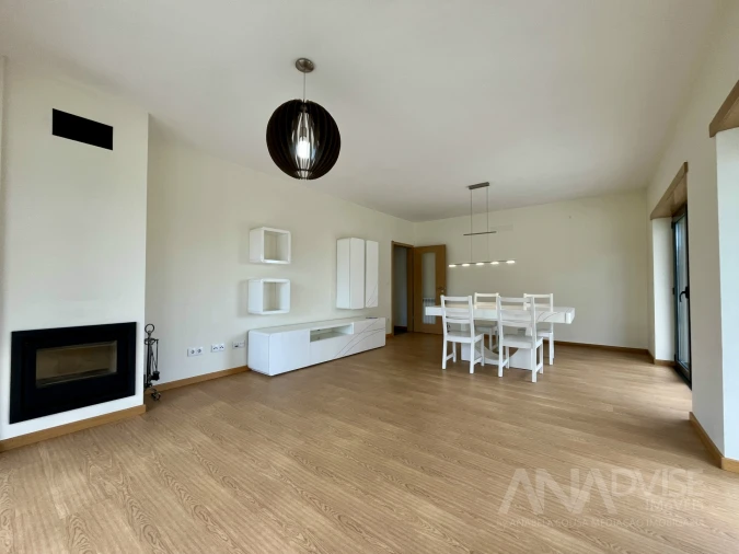 Apartamento T3 para Arrendamento em Viseu Foto 2