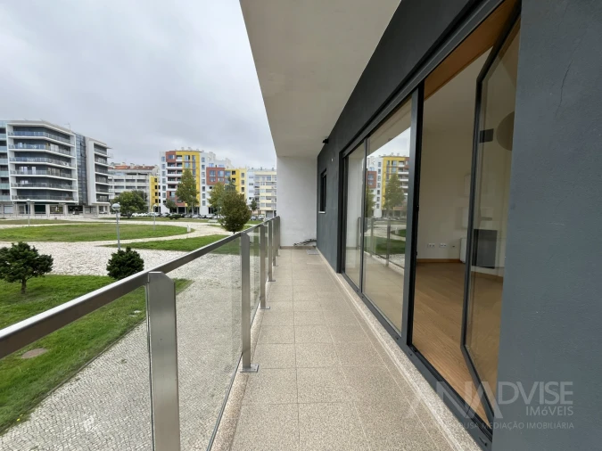 Apartamento T3 para Arrendamento em Viseu Foto 8